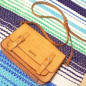 Kate Spade Tan Knightsbridge Scout Messenger Bag